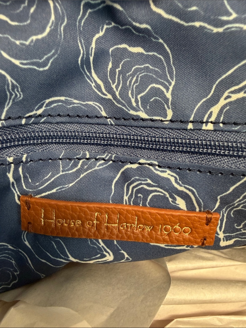 House of Harlow 1960 | Canvas Navy Oyster Embroidery w/ Crossbody & Charms 🦪🌊 - Picture 12 of 13